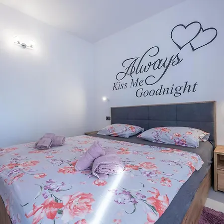 Georgine By Interhome Vakantiehuis