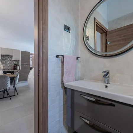 Будинок відпочинку Georgine By Interhome Пула