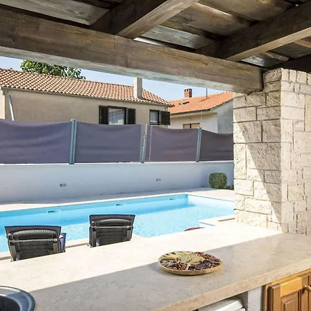 Holiday home Georgine By Interhome