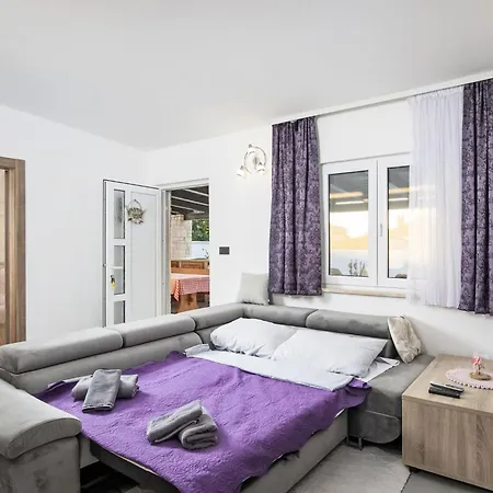 Holiday home Georgine By Interhome