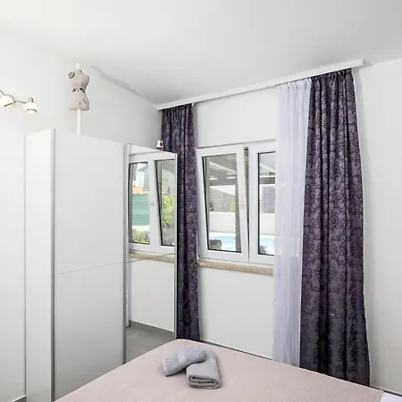 Holiday home Georgine By Interhome Pula